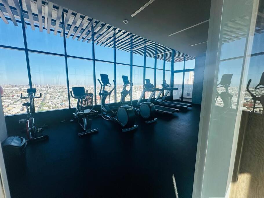 Modern Steps From Santa Lucia 2bds/6 Pax