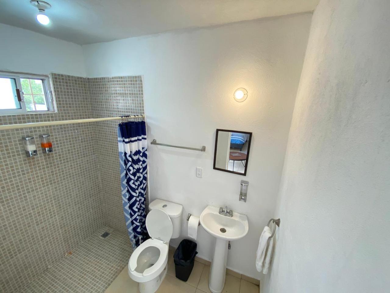 Habitación en casa particular Amplios Monterrey