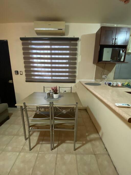Bonito Depto Equipado Cocina Cerca Consulado Eu * Monterrey