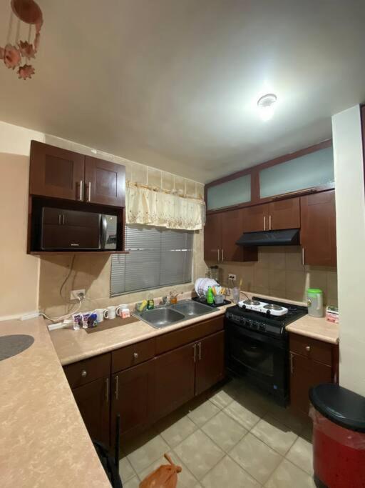 Bonito Depto Equipado Cocina Cerca Consulado Eu Apartamento