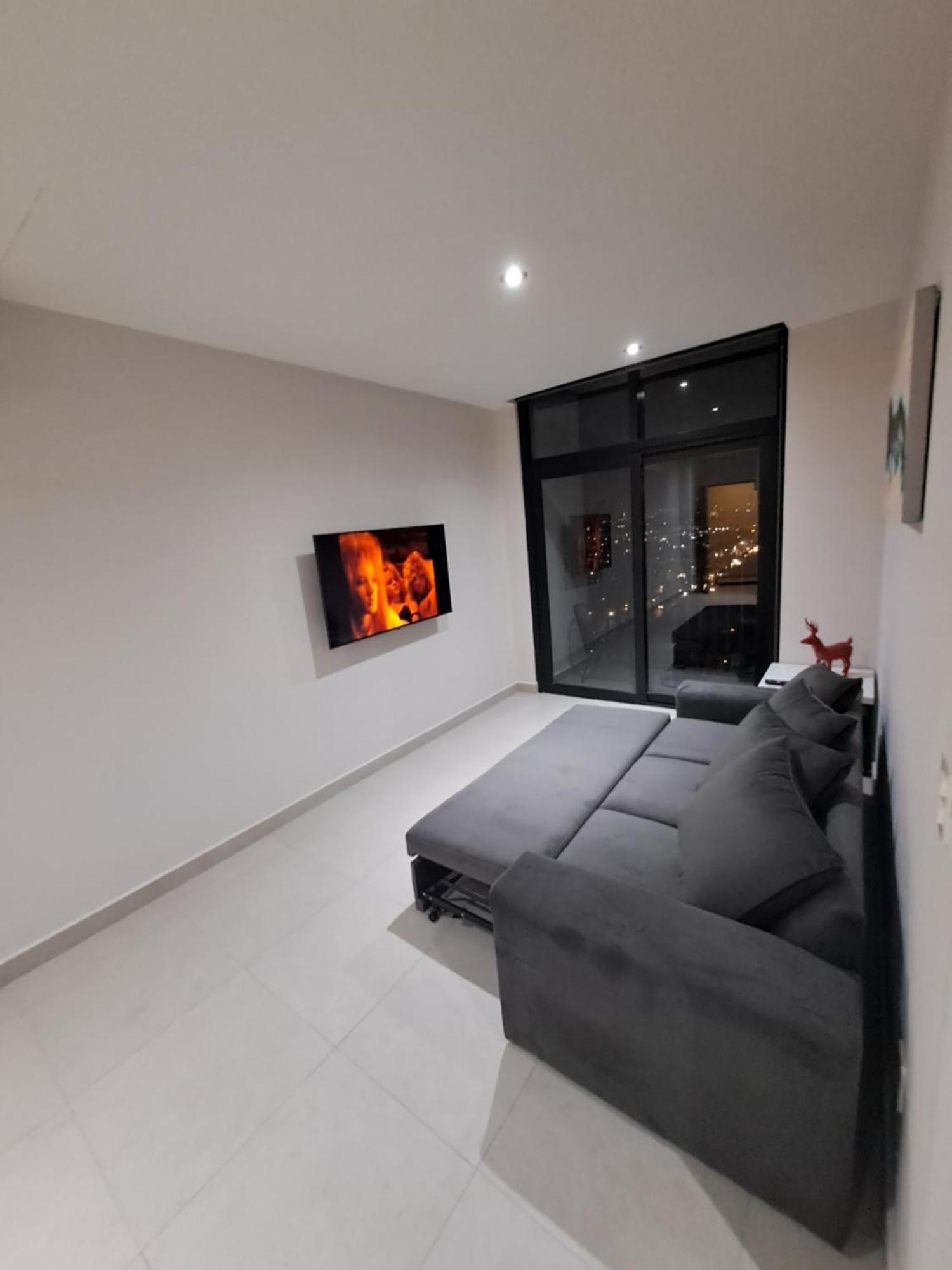 Departamento Exclusivo Enfrente De Arena Monterrey