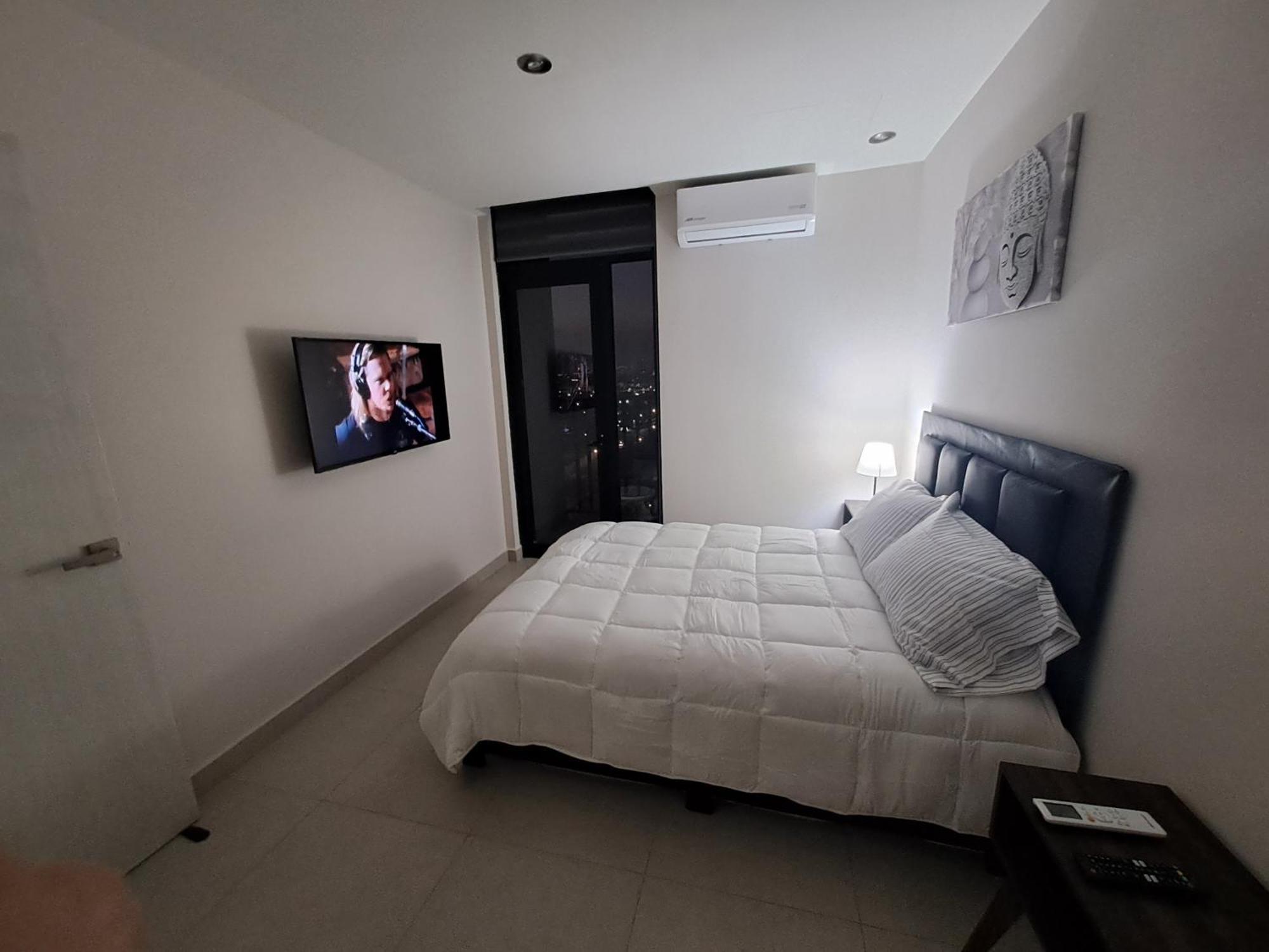 Departamento Exclusivo Enfrente De Arena *