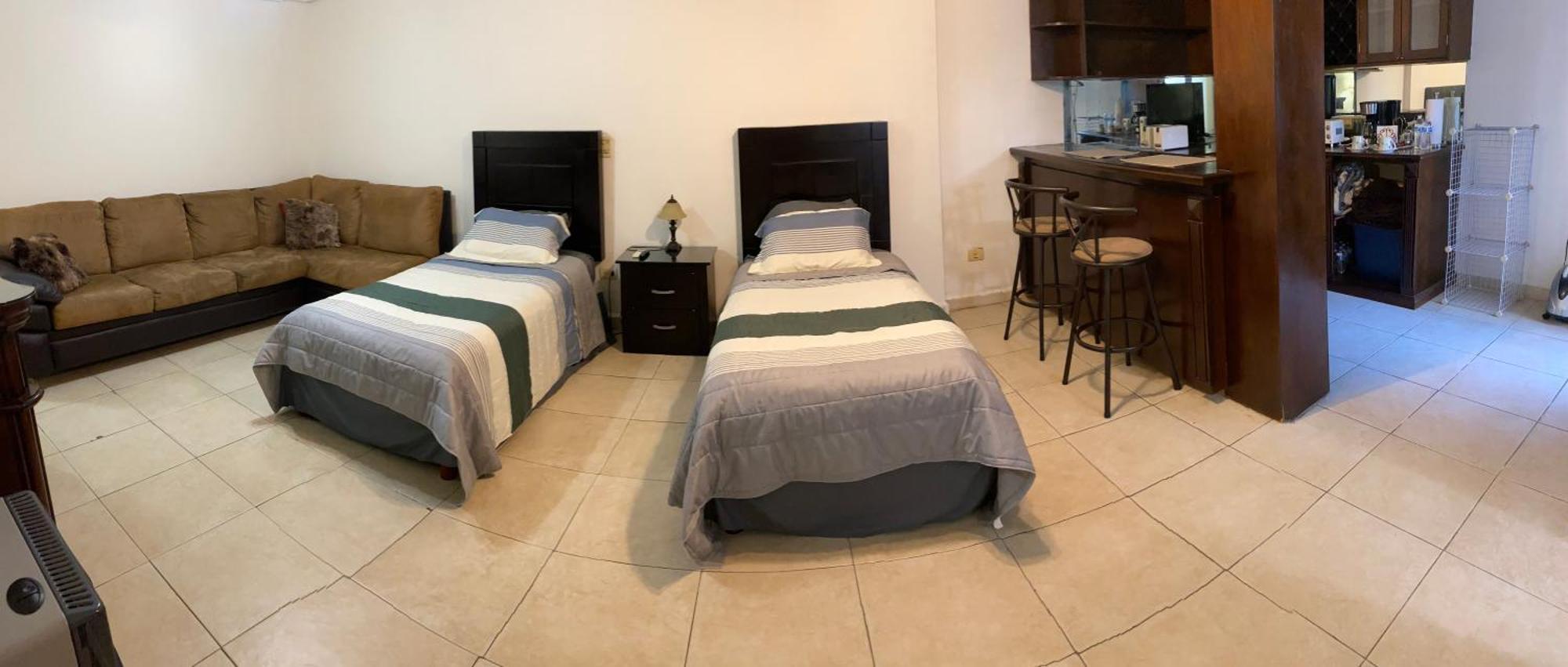 Habitación en casa particular Loft Con Bano Privado *