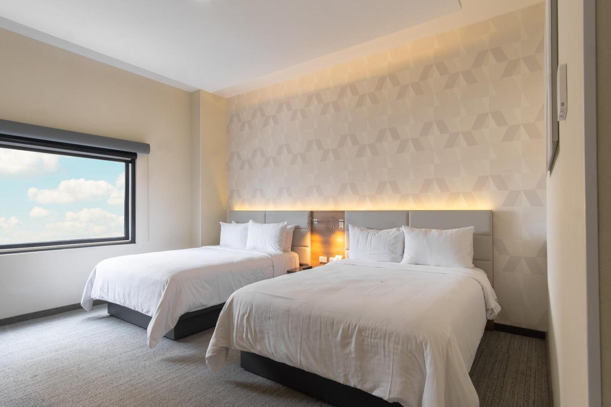 Hotel Radisson San Jeronimo 4*
