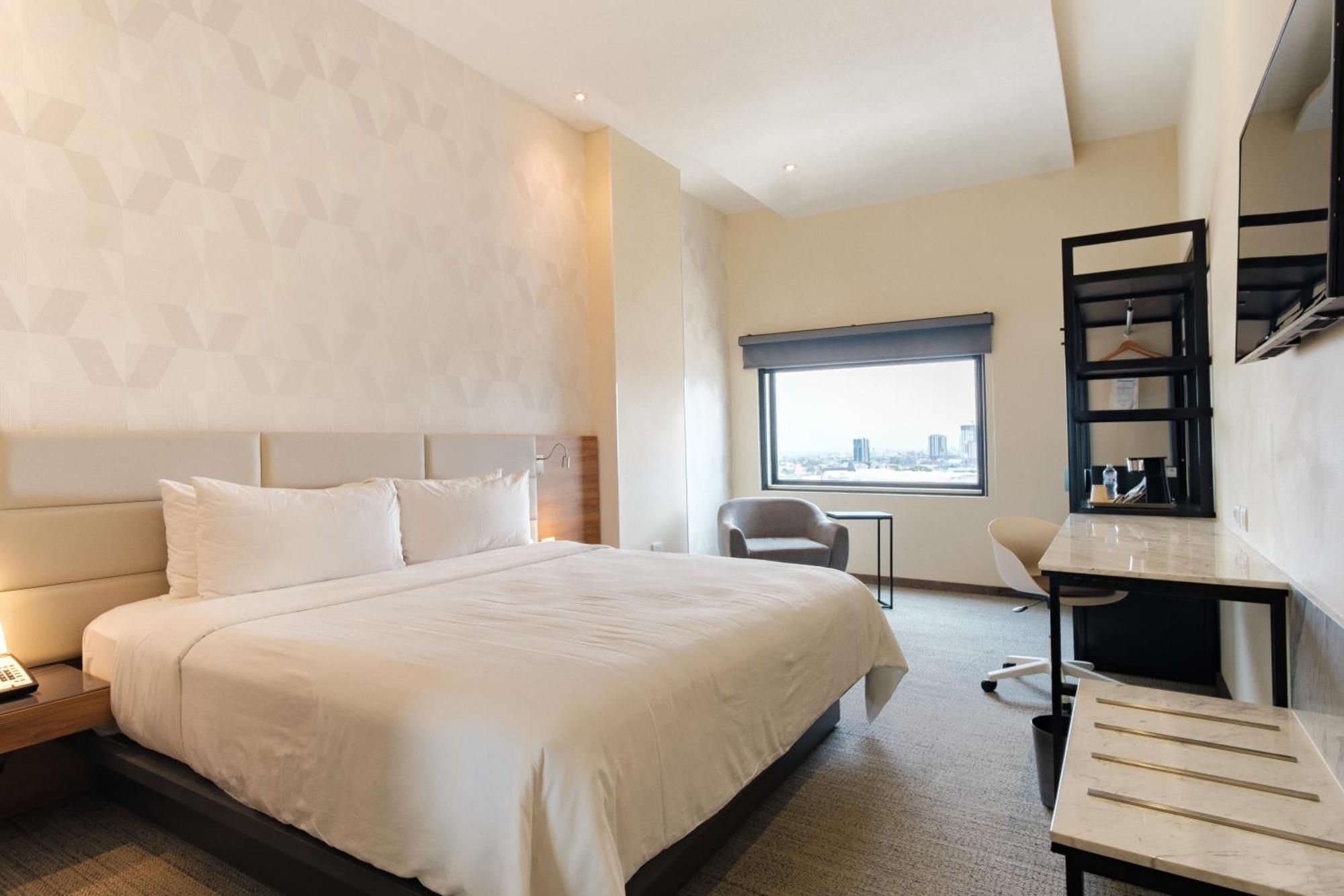 Radisson San Jeronimo Hotel