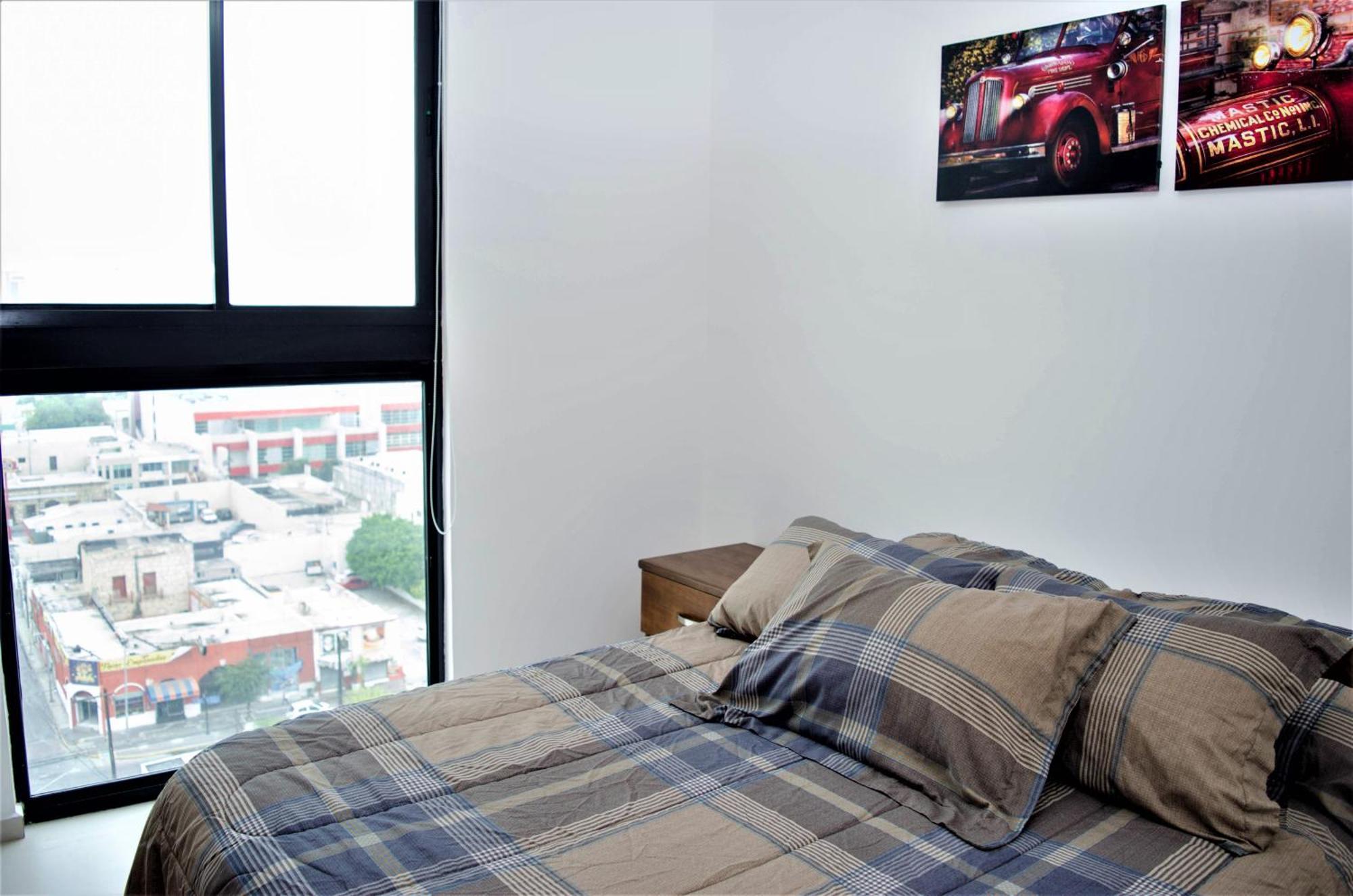 Midtown 1103 *