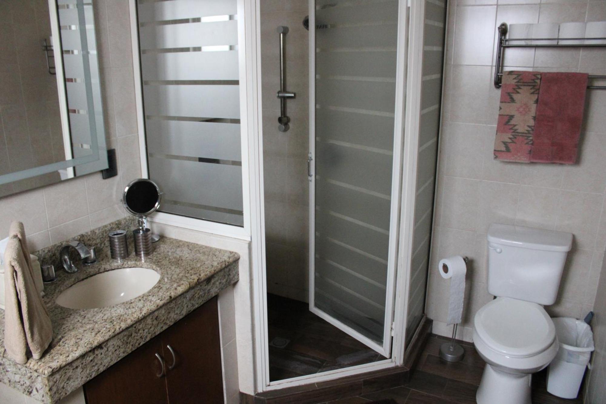Casa Amplia En *
