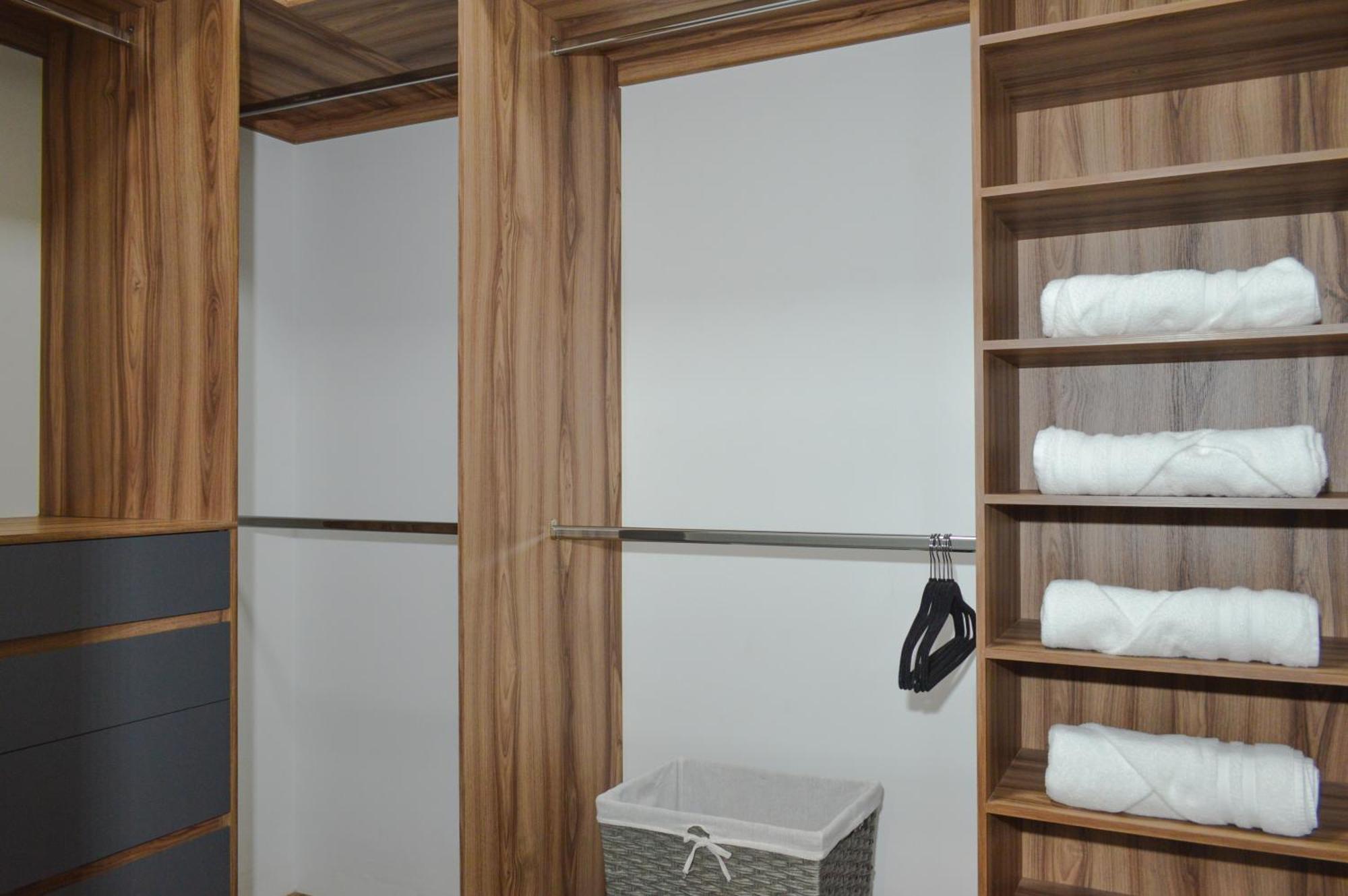 Residencia De Lujo Cumbres Elite, *