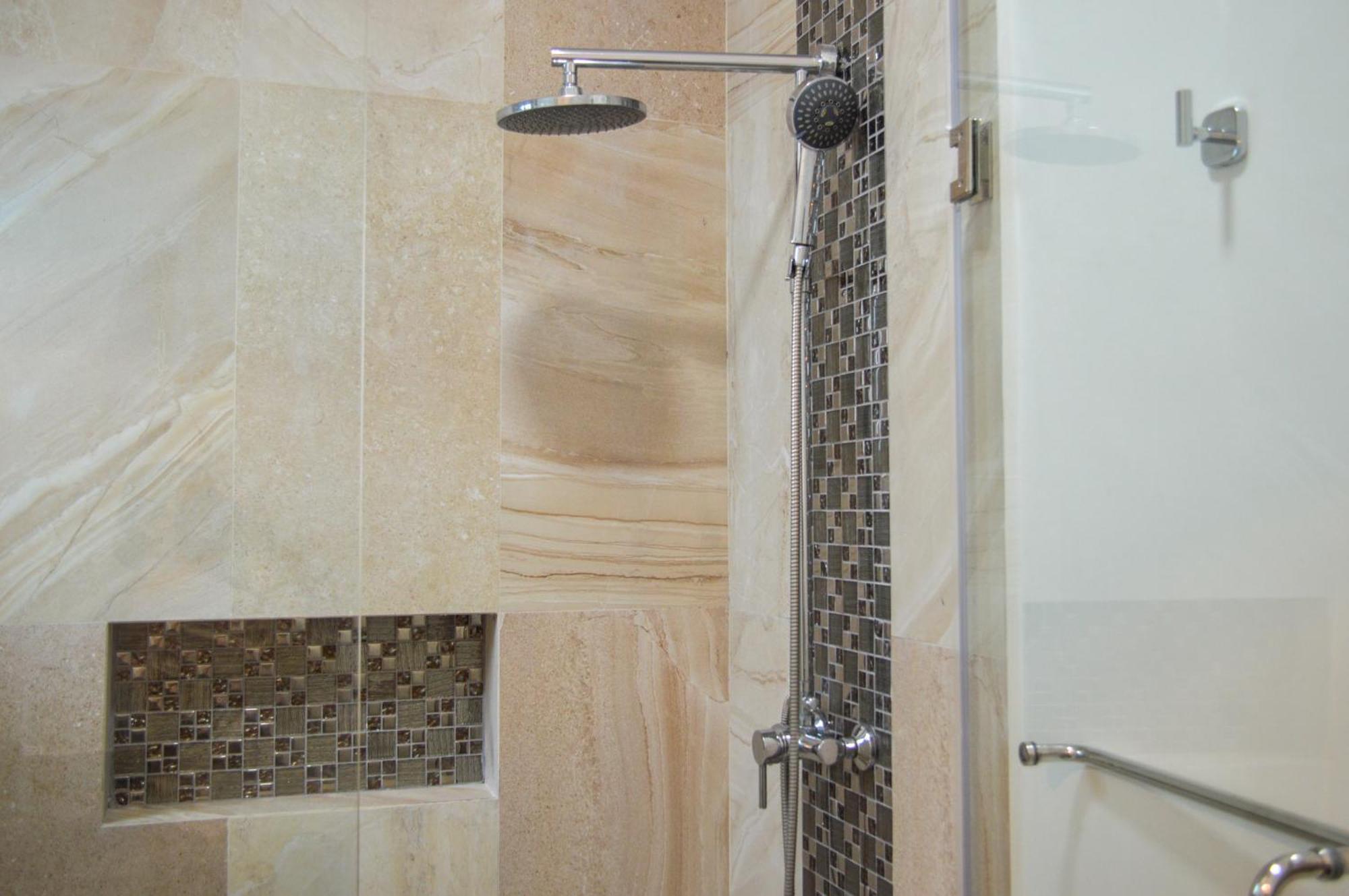 Residencia De Lujo Cumbres Elite, *