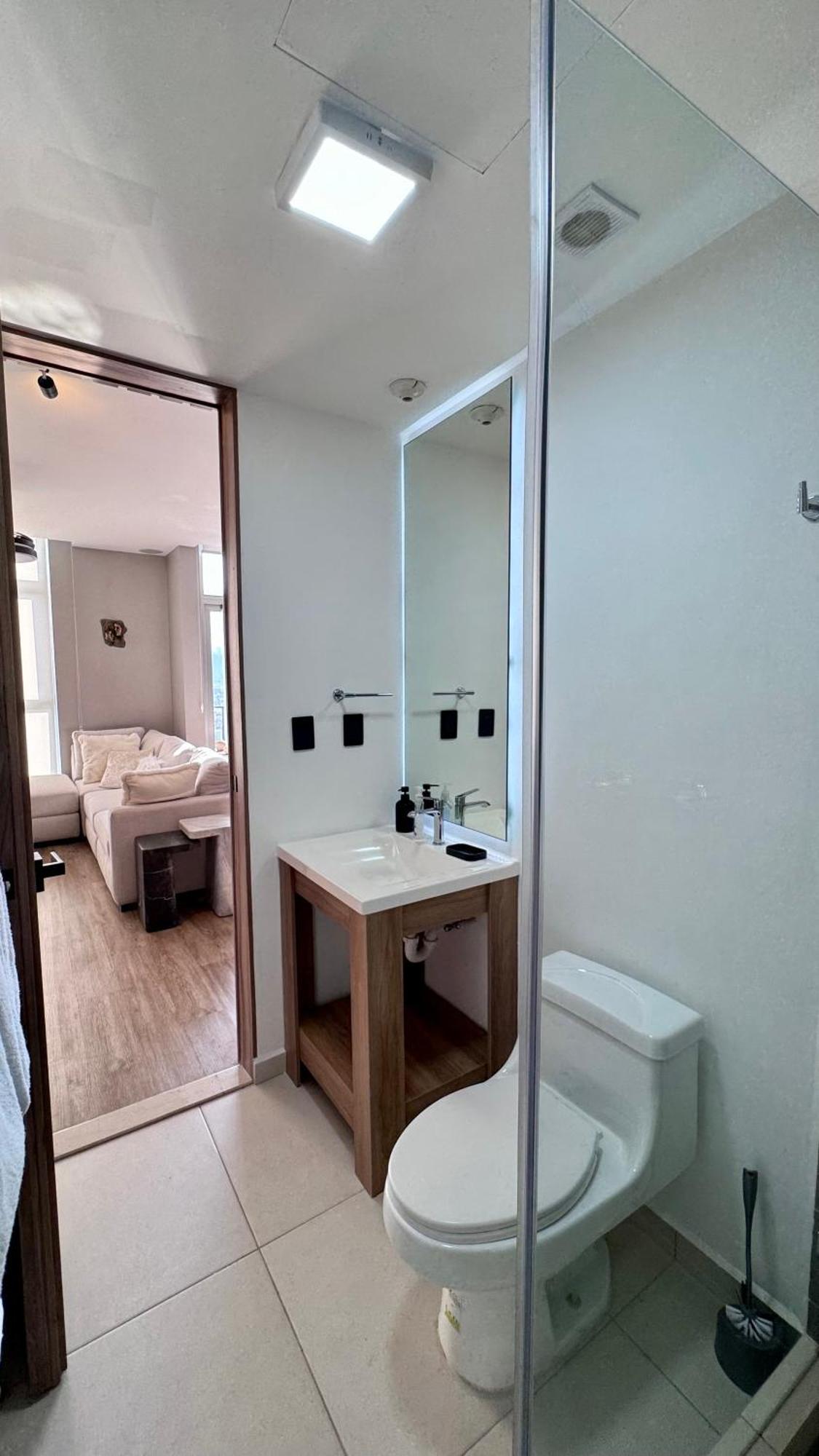 Kyo Aluna 2002 Luxury Apartamento *