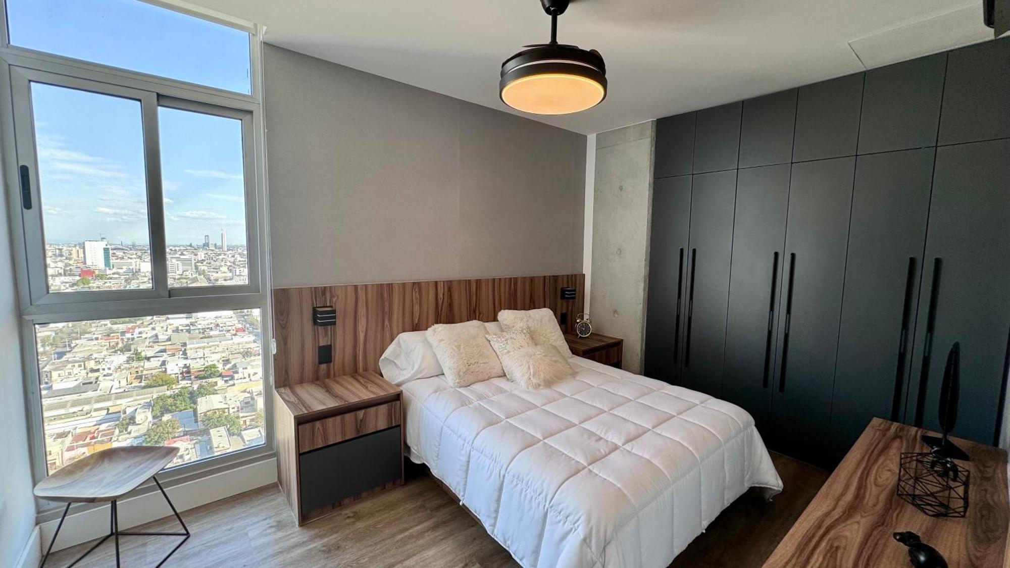 Kyo Aluna 2002 Luxury Apartamento Monterrey
