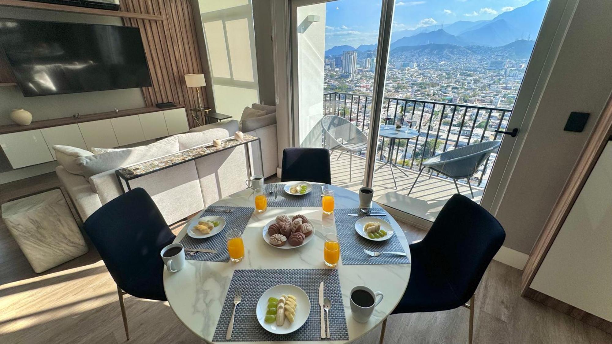 Kyo Aluna 2002 Luxury Apartamento