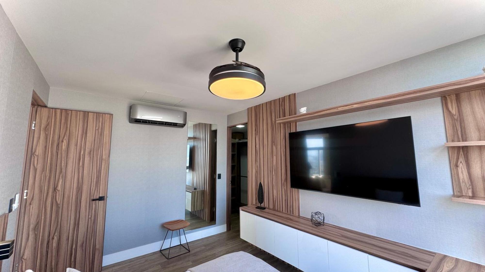 Kyo Aluna 2002 Luxury Apartamento Monterrey