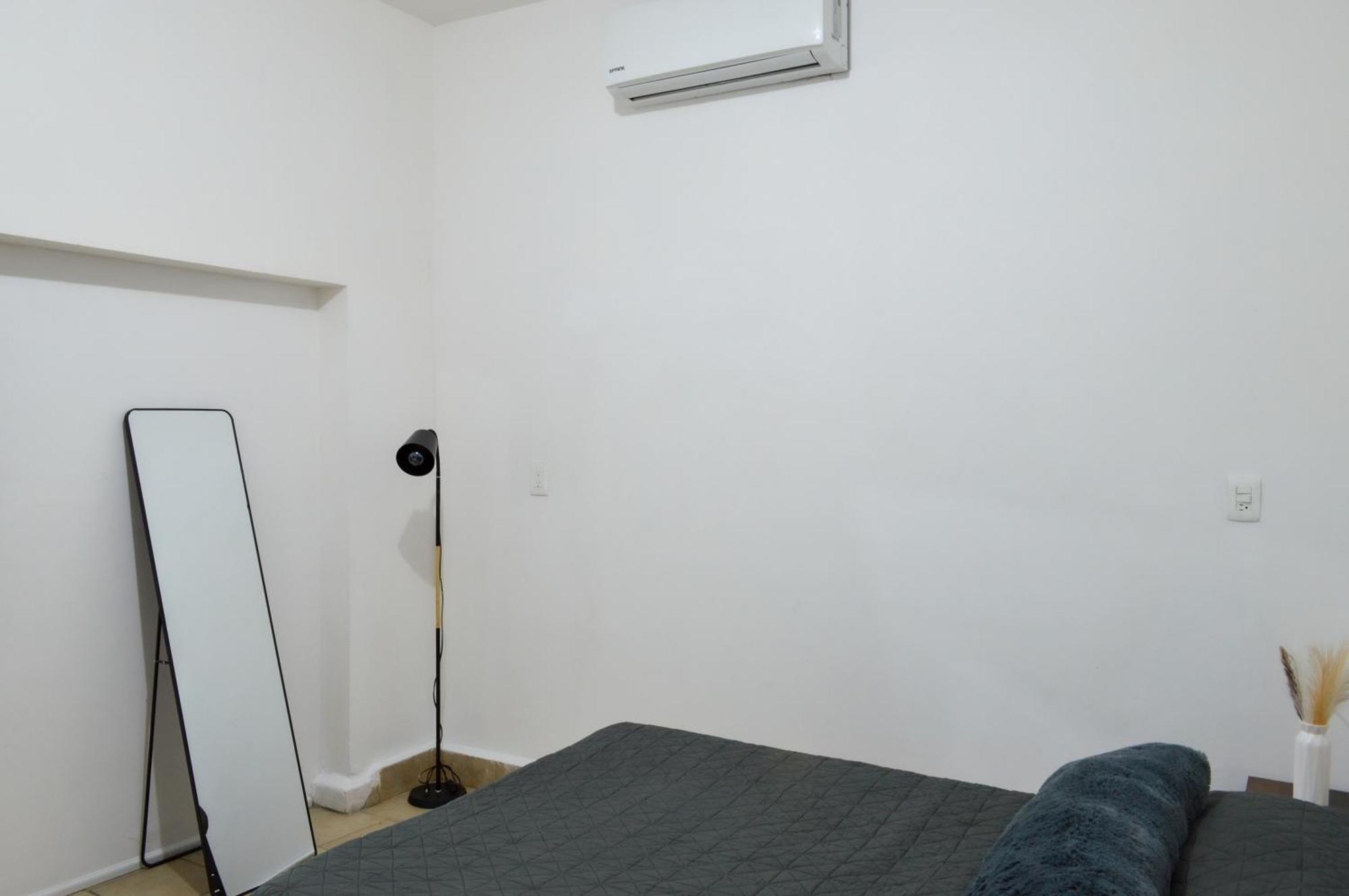 Ramon Corral 504 A, Col Hidalgo Apartment