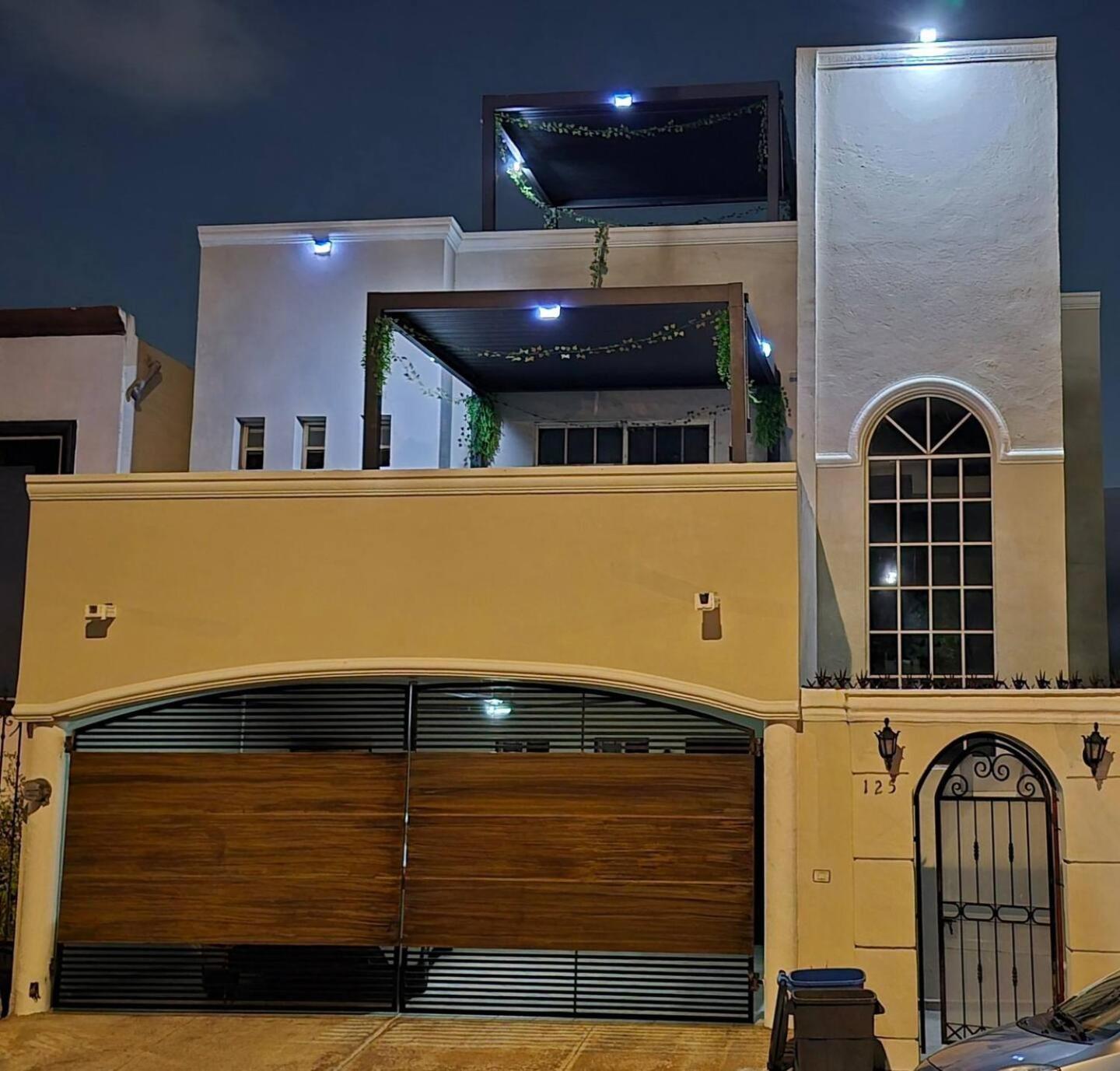 La Casa Rosa