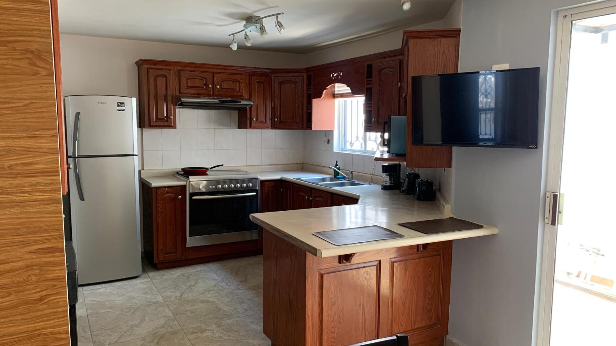 Spacious 4-bedroom House In Beautiful Ciudad General Escobedo With Wifi, Ac * Monterrey