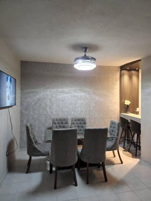 Departamento Comodo Y Agradable Familias Y Ejecutivos * Monterrey
