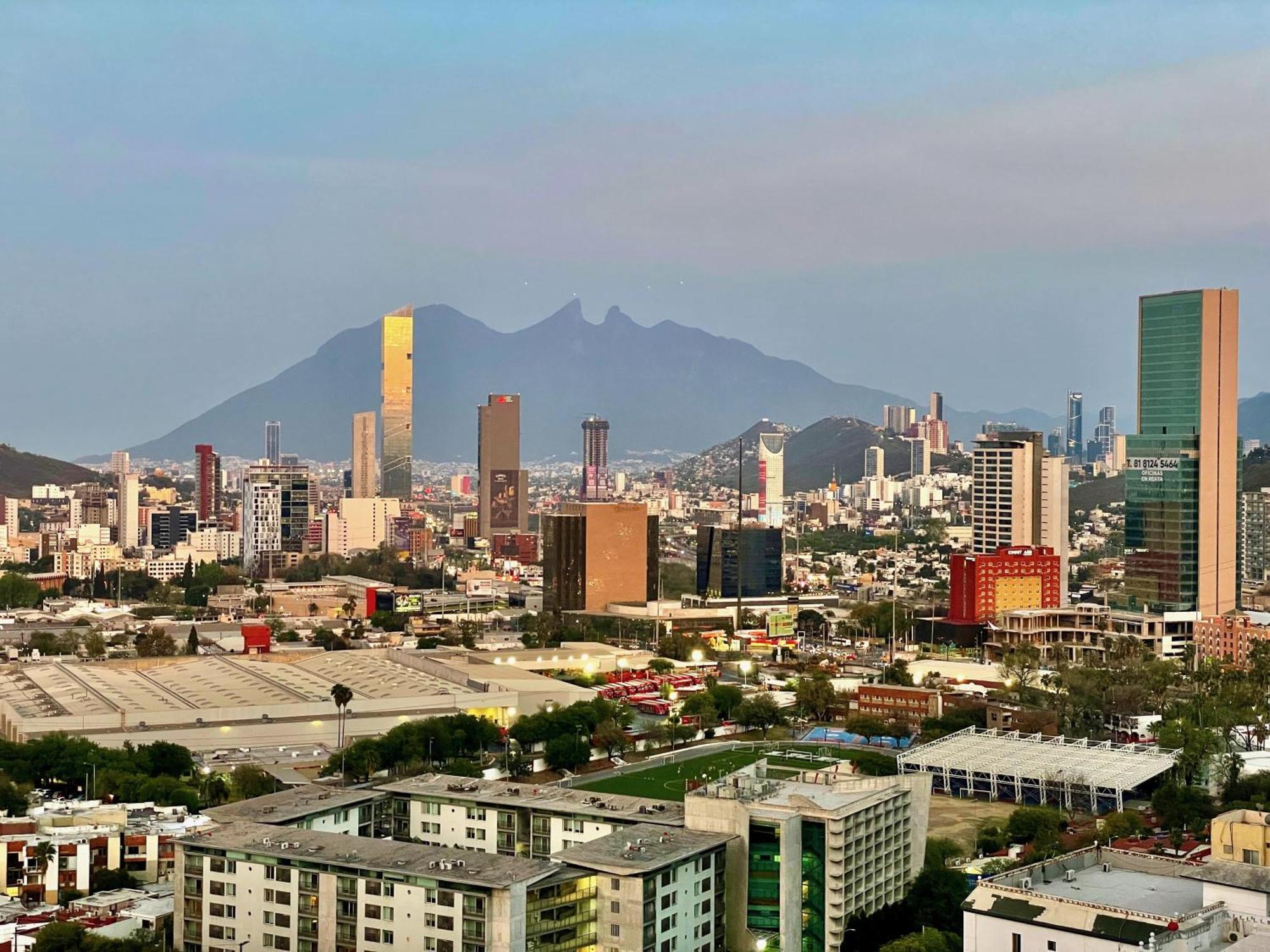 Ibis 8 Monterrey