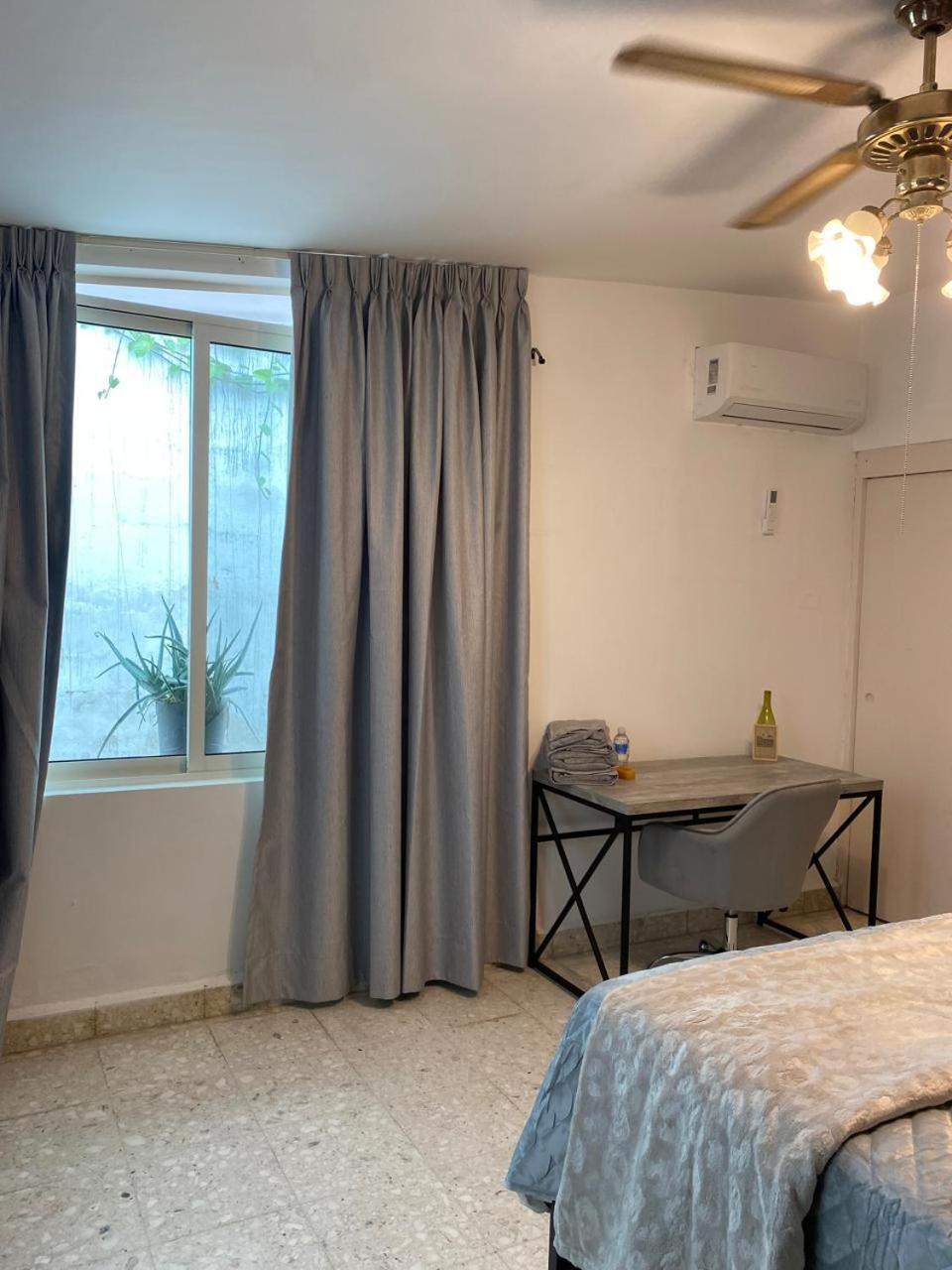 Luna Menguante Homestay Monterrey