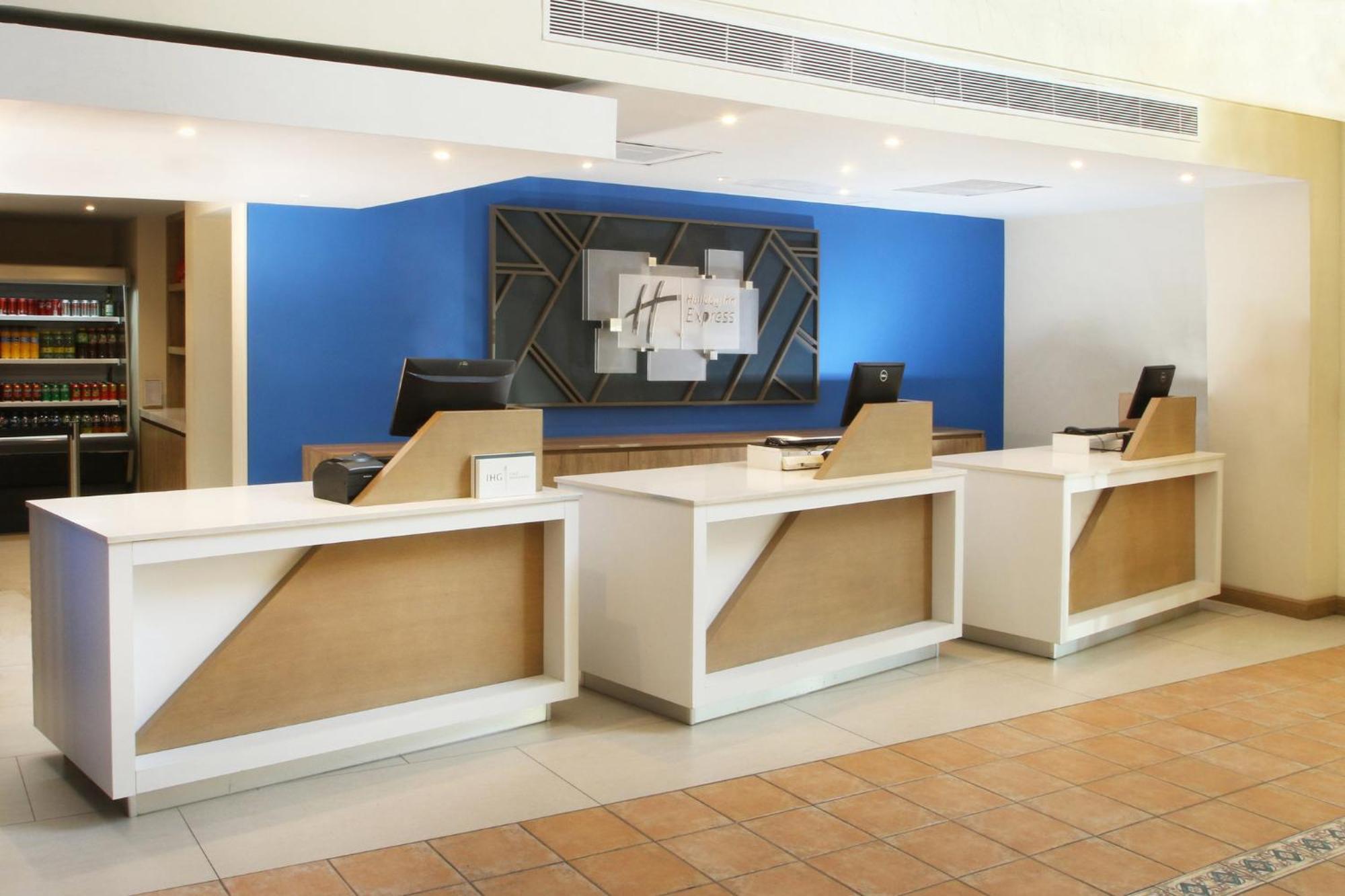 Express - - Tecnologico By Ihg Hotel 4*