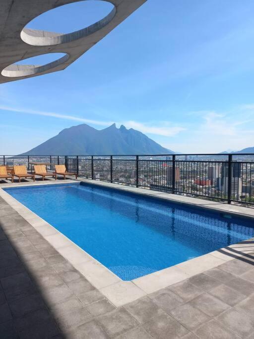 Premier Retreat 5 Monterrey