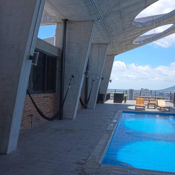 Premier Retreat 5 *