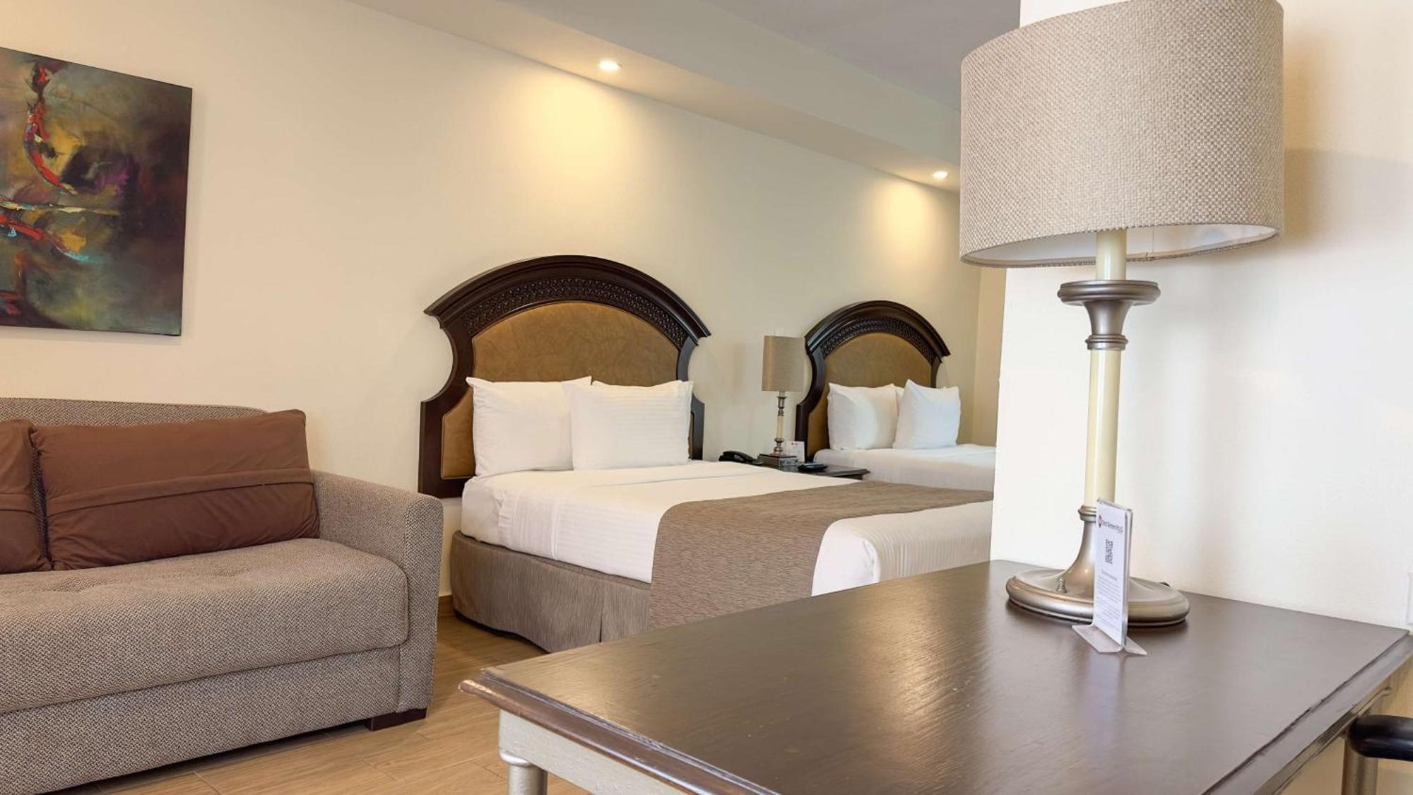 Hotel Western Colon Monterrey
