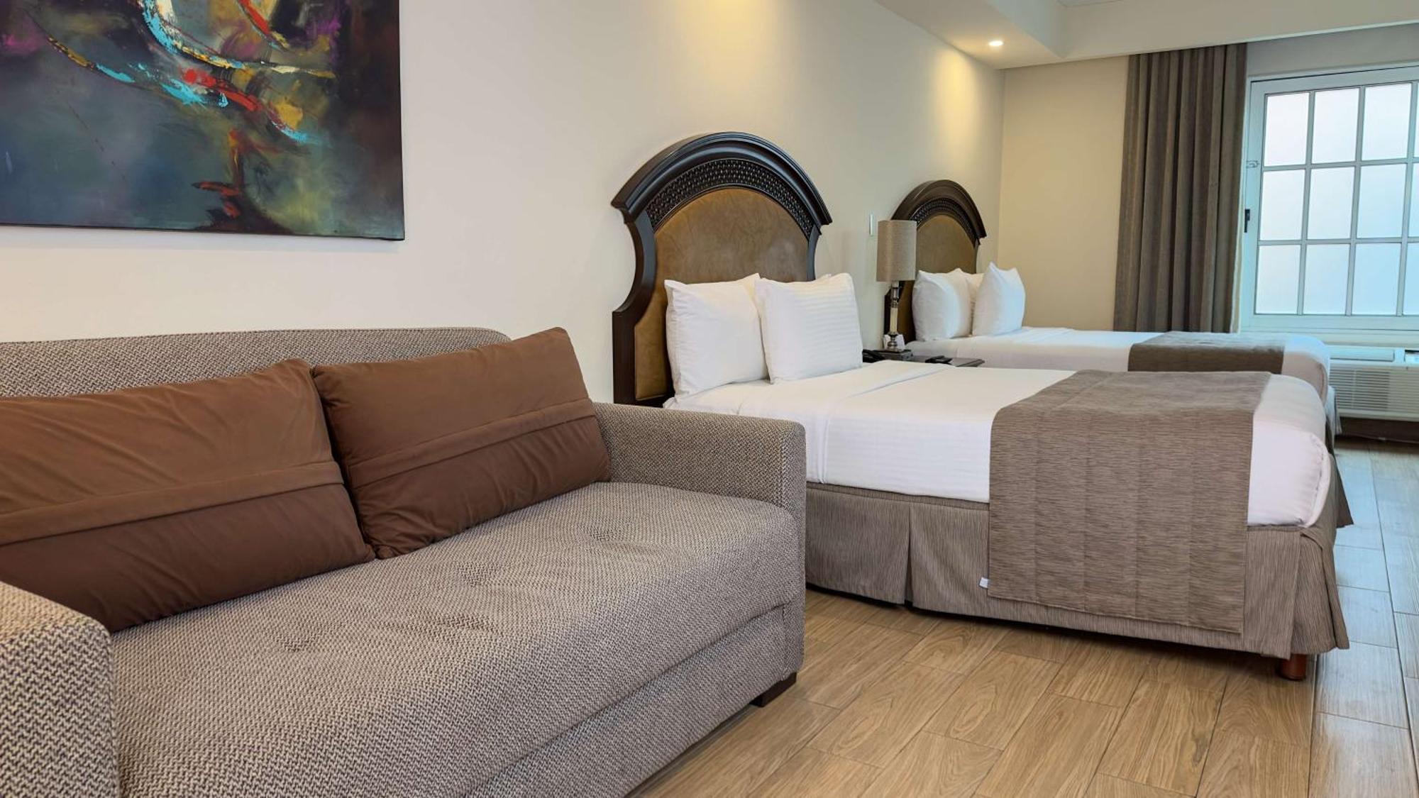 Western Colon Hotel