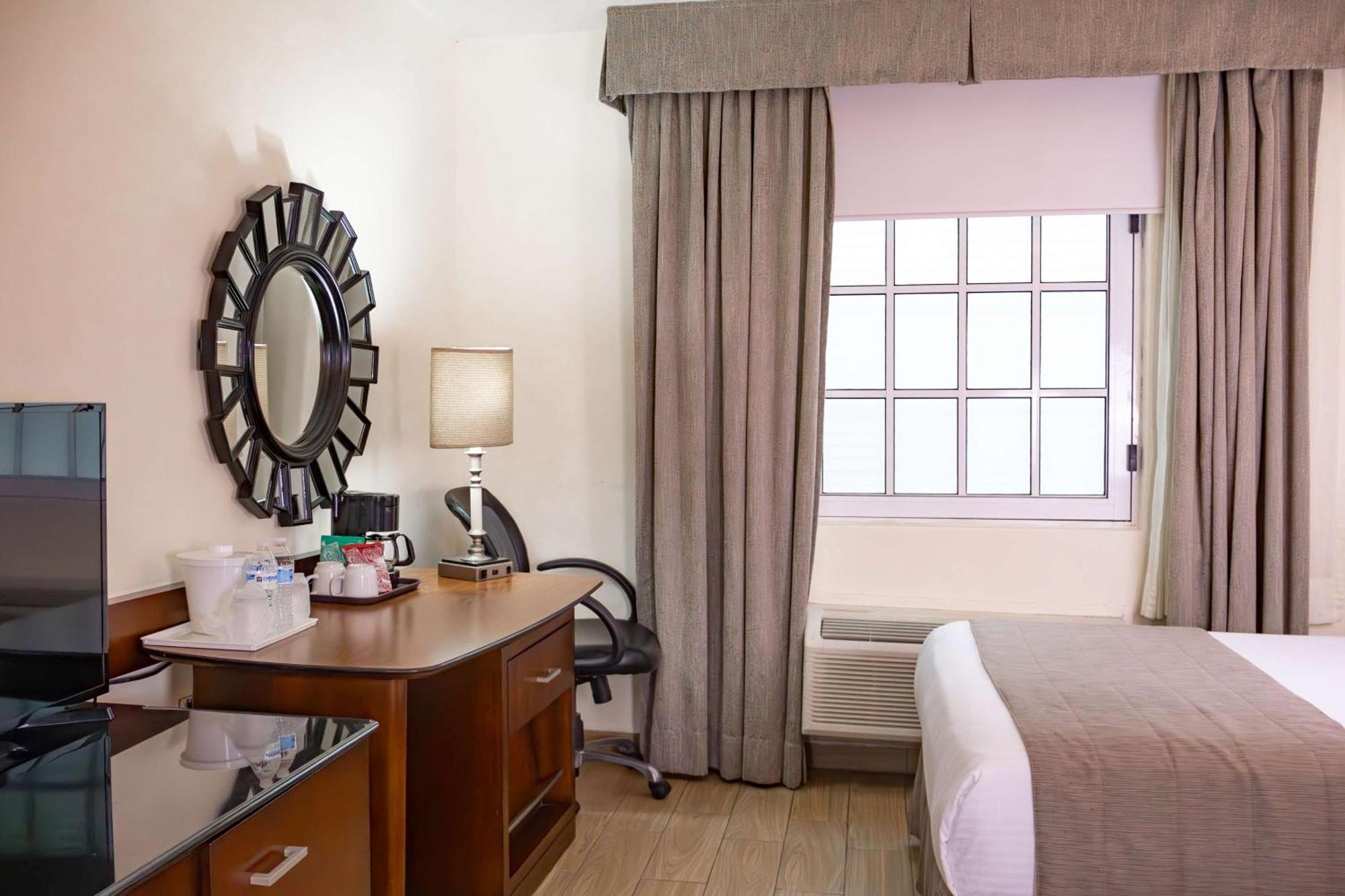 Hotel Western Colon Monterrey