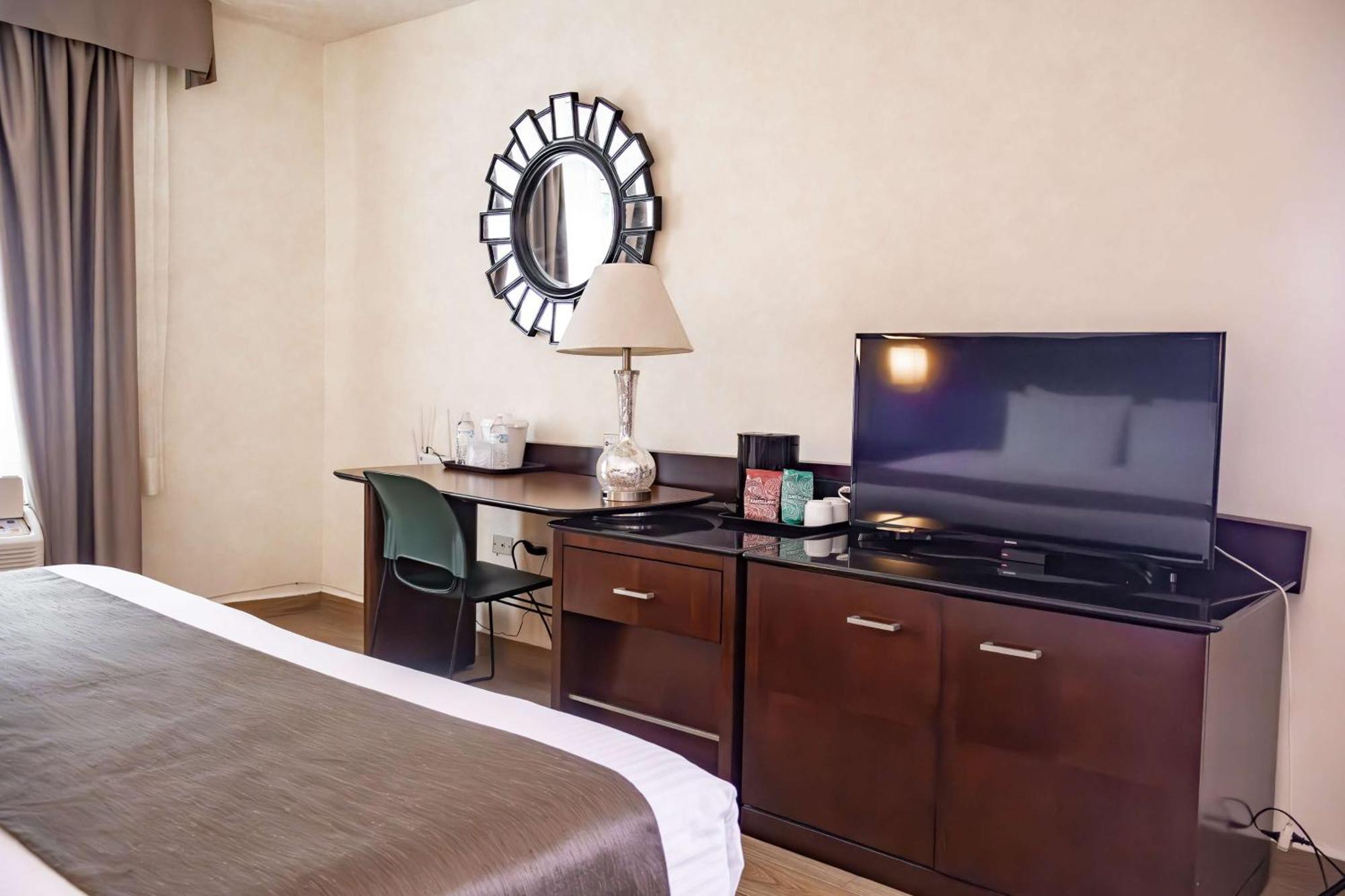 Western Colon 3* Monterrey