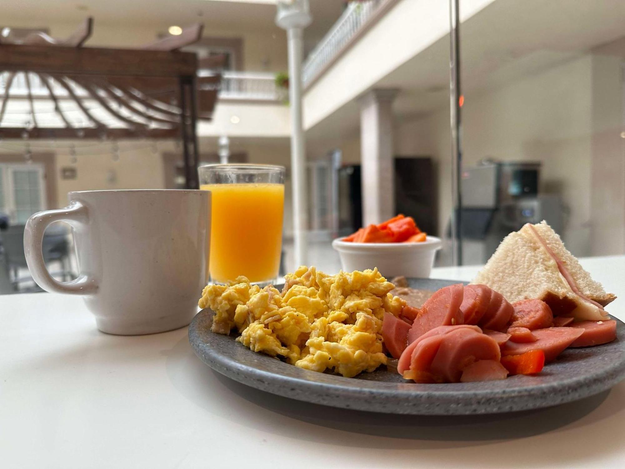 Western Colon Hotel 3*