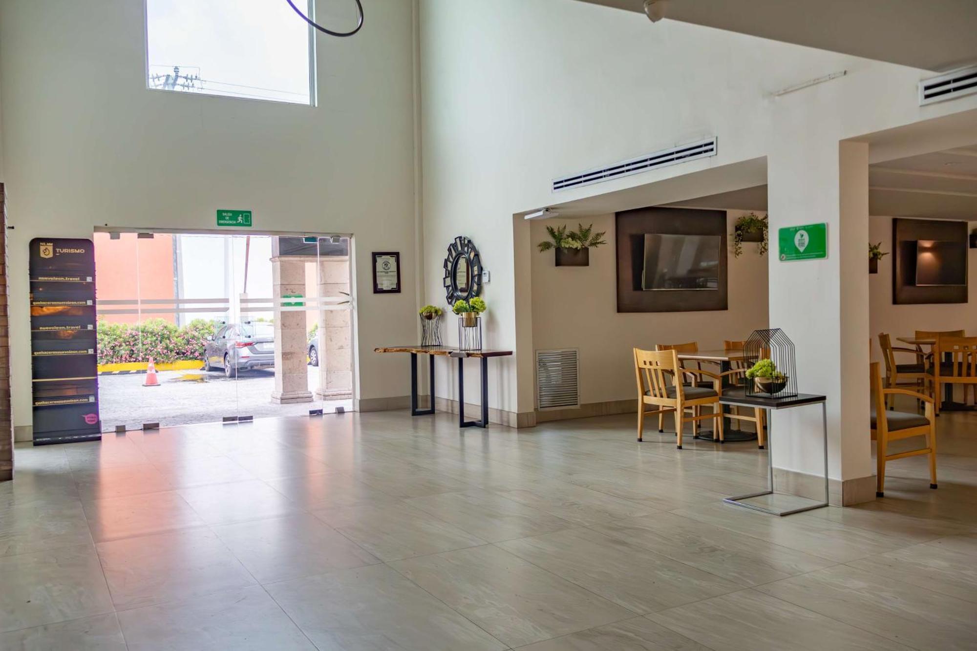 Western Colon Hotel 3*