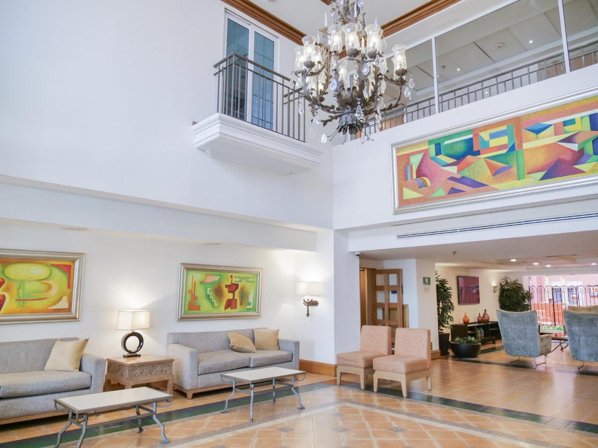 Hotel Express Galerias-san Jeronimo, An Ihg Monterrey
