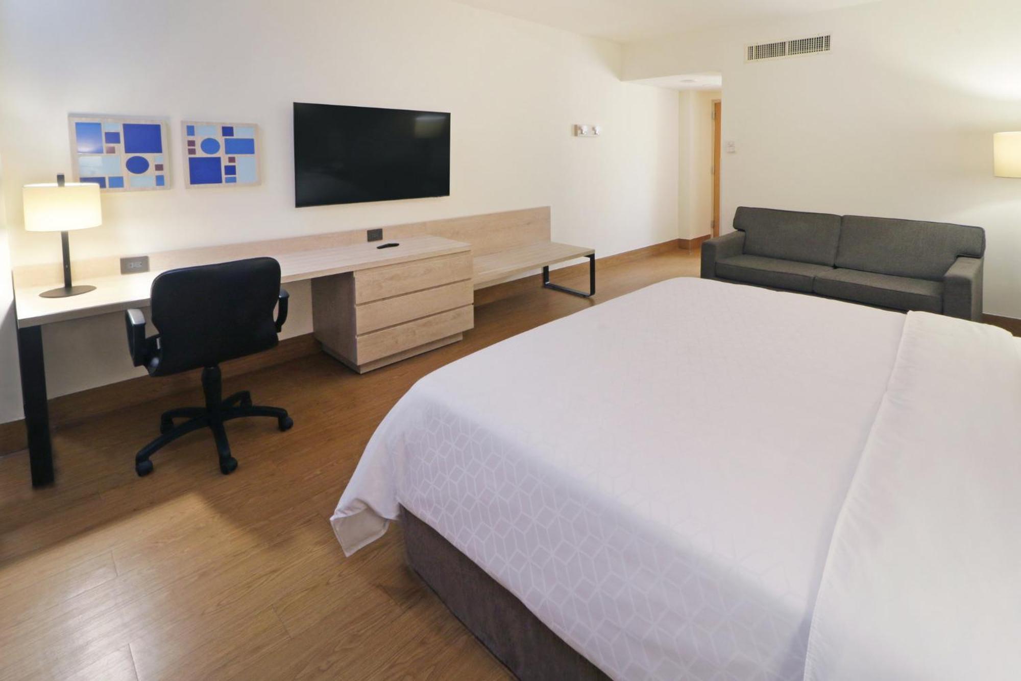 Hotel Express Galerias-san Jeronimo, An Ihg