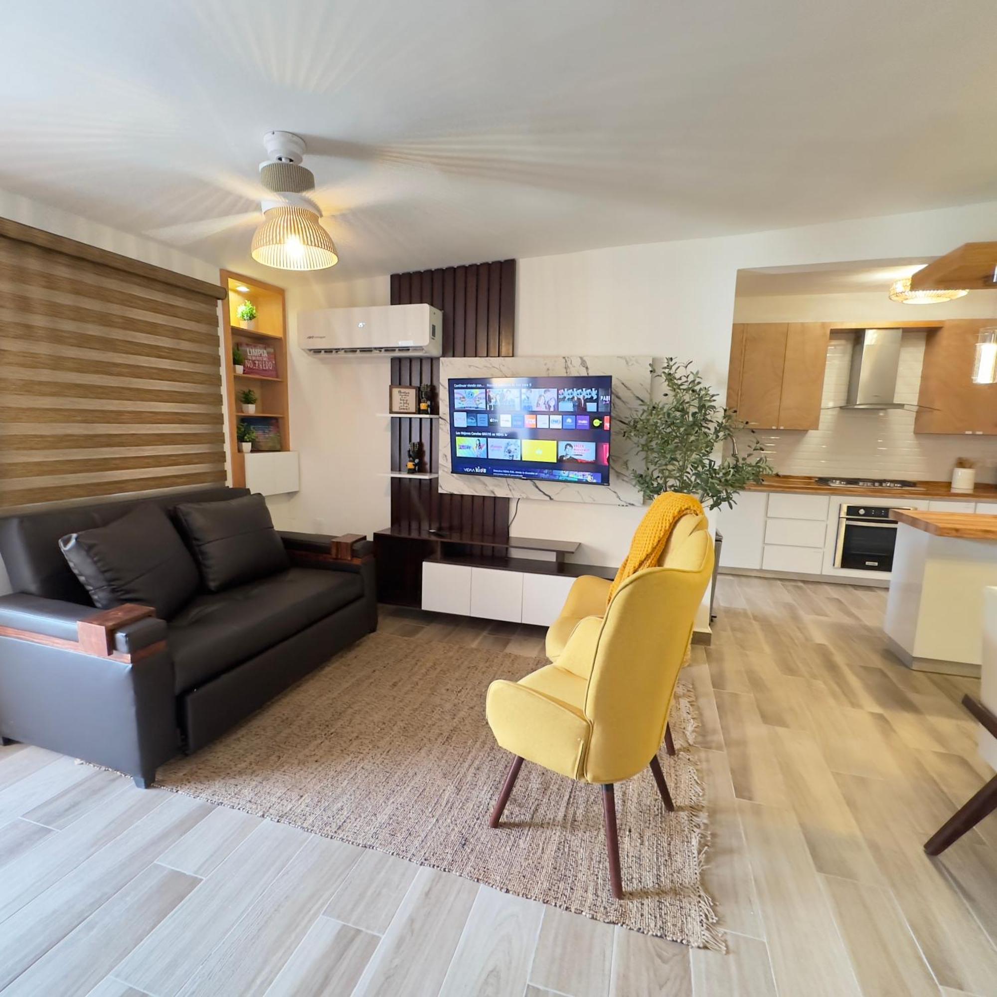 Nuevo Depa, Minisplit, Wifi Y Netflix Monterrey