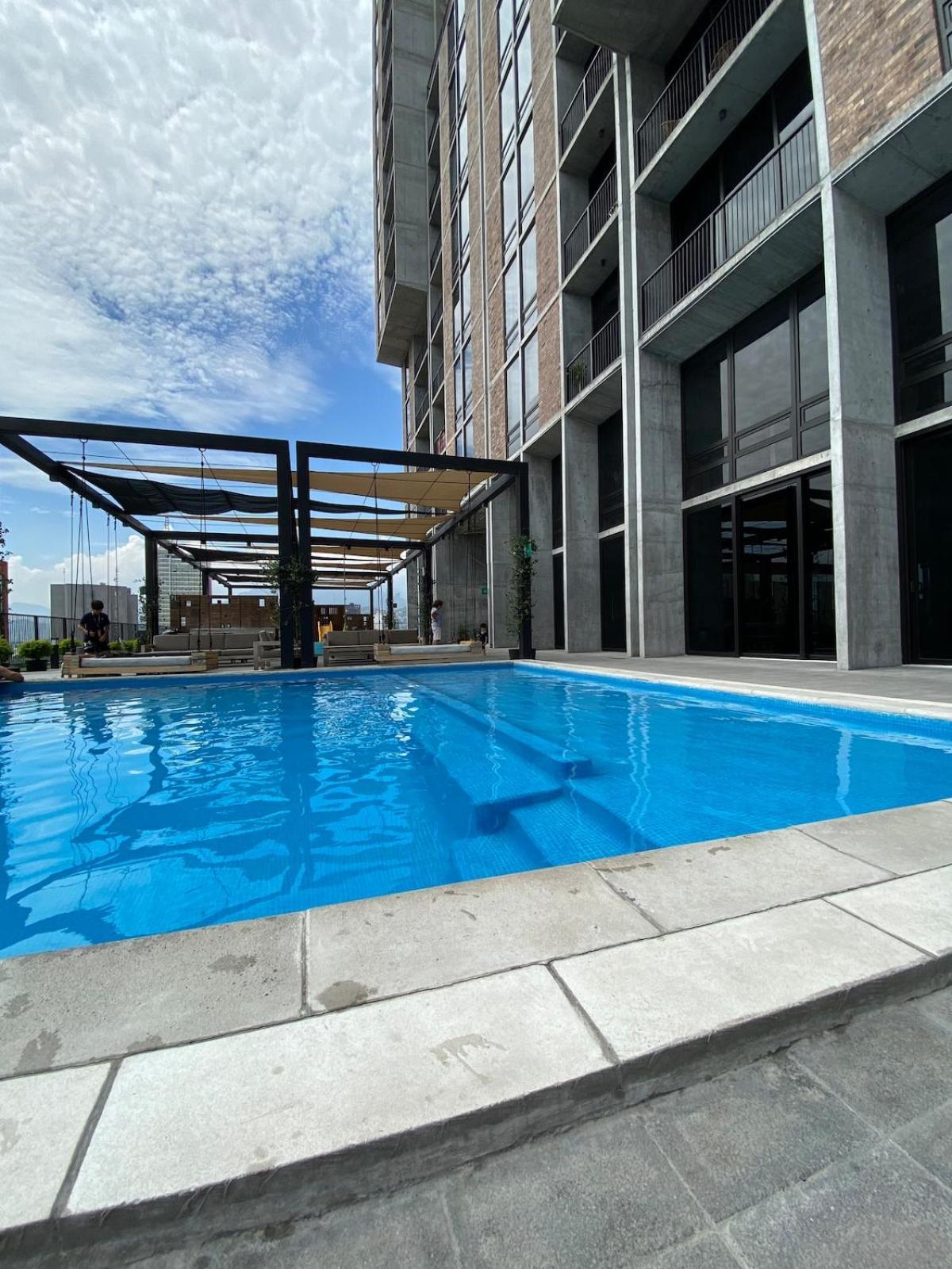 Lux 2 Bedroom Apartment, Swimming Pool, Gym And Free Parking Spot In Downtown * Monterrey