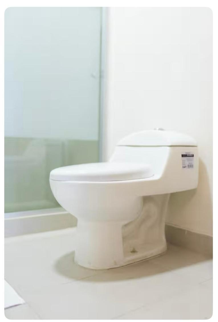 Lux 2 Bedroom Apartment, Swimming Pool, Gym And Free Parking Spot In Downtown Apartamento