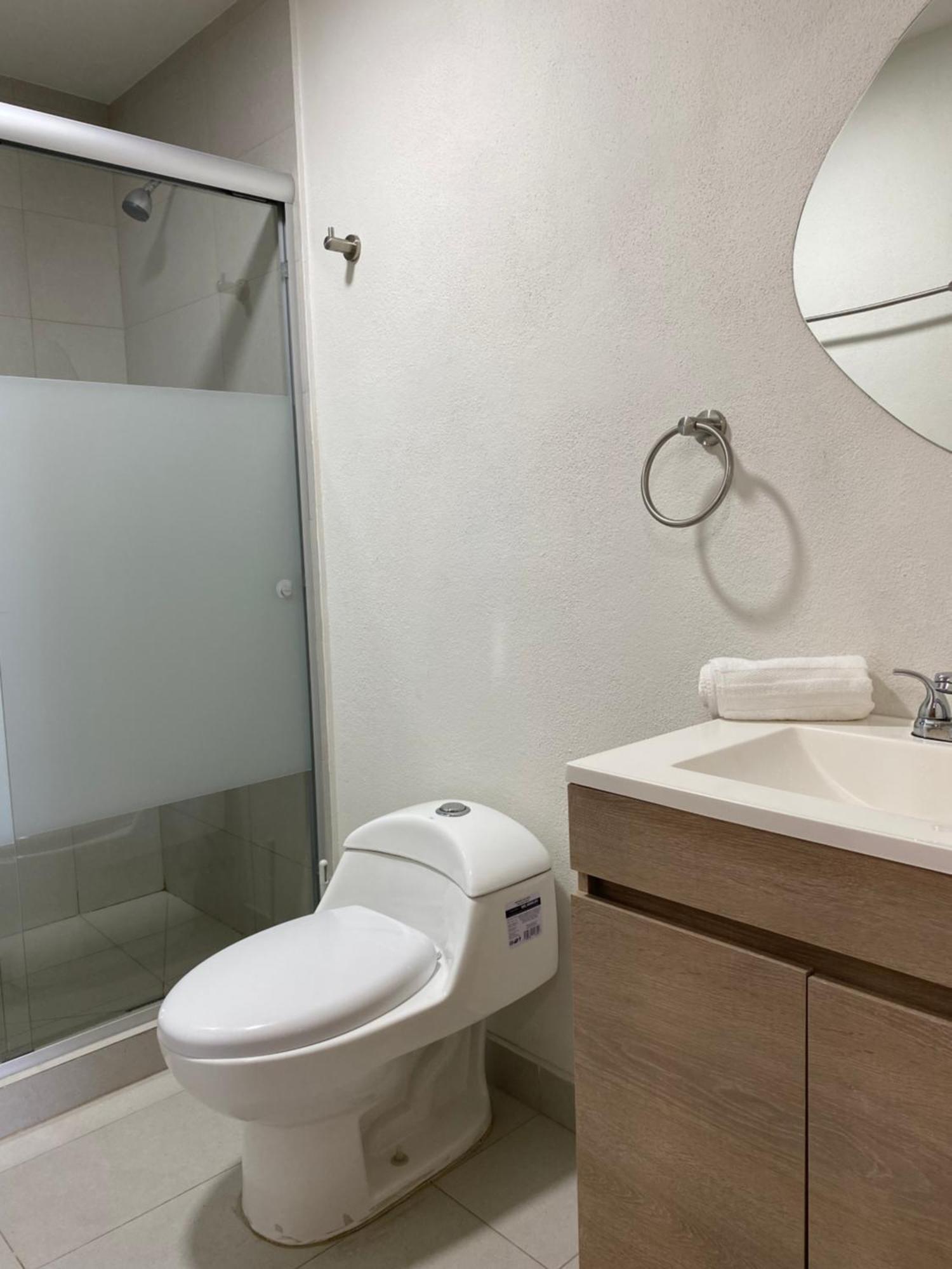 Apartamento Lux 2 Bedroom Apartment, Swimming Pool, Gym And Free Parking Spot In Downtown