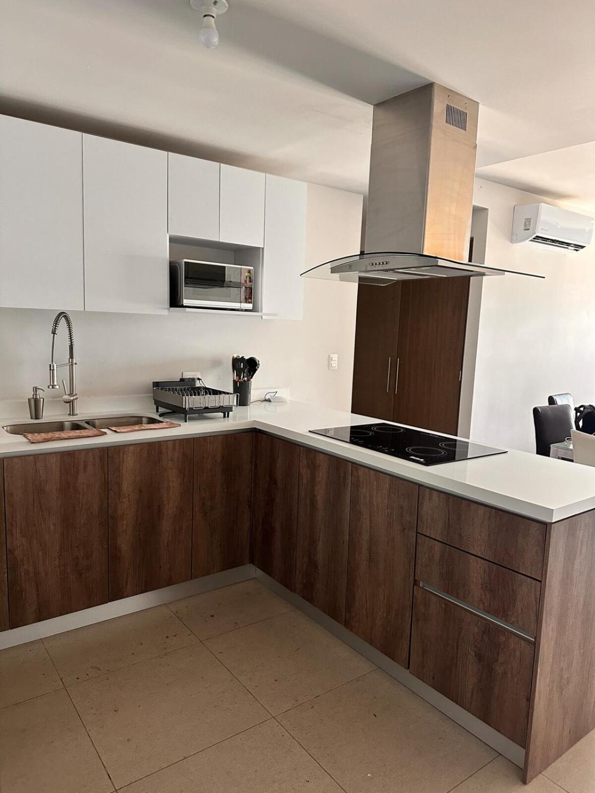 Apartamento Walking Distance From Macroplaza And Parque Fundidora For Work And Leisure! In The Vibrant Monterrey's Downtown Monterrey