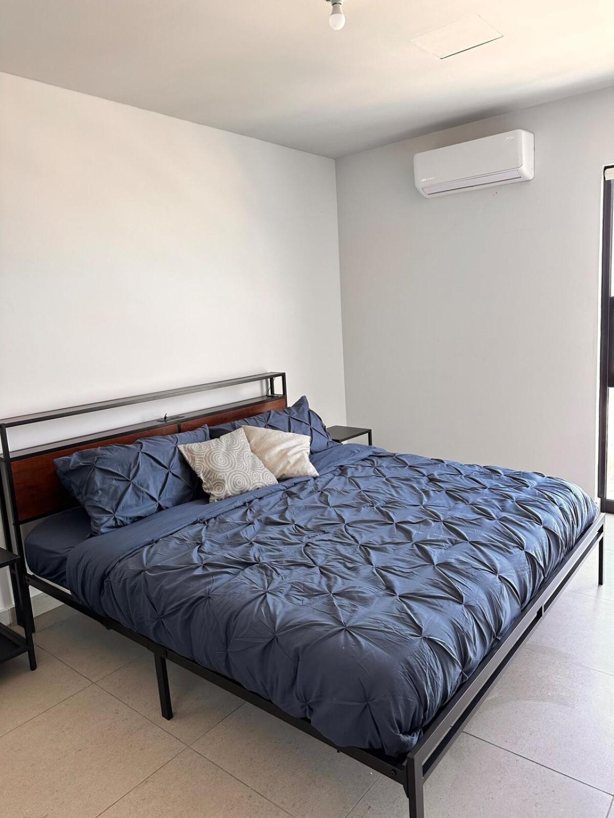 Apartamento Walking Distance From Macroplaza And Parque Fundidora For Work And Leisure! In The Vibrant Monterrey's Downtown Monterrey