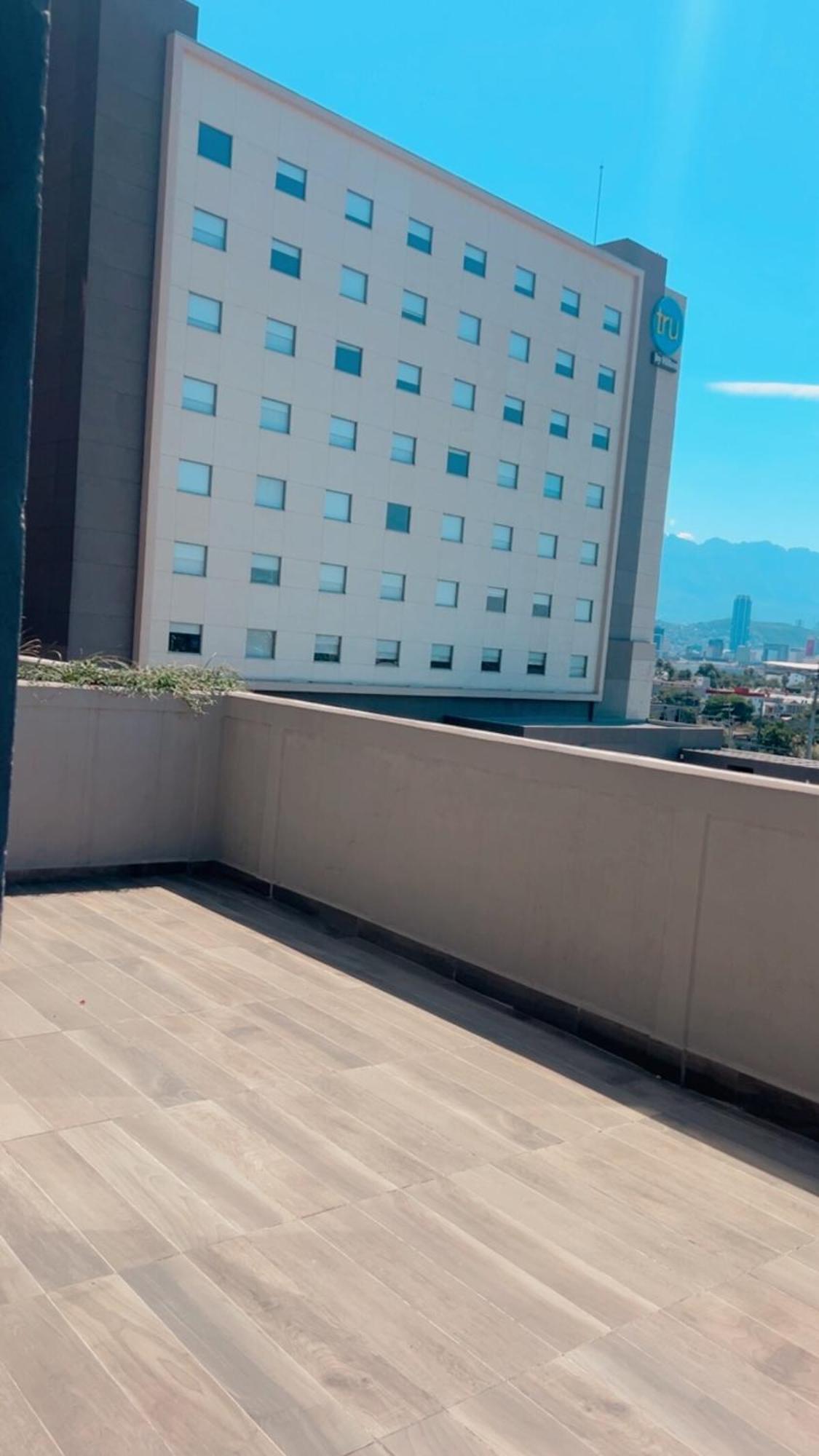 Depa Frente A La Arena Mty-cintermex-fundidora Apartamento