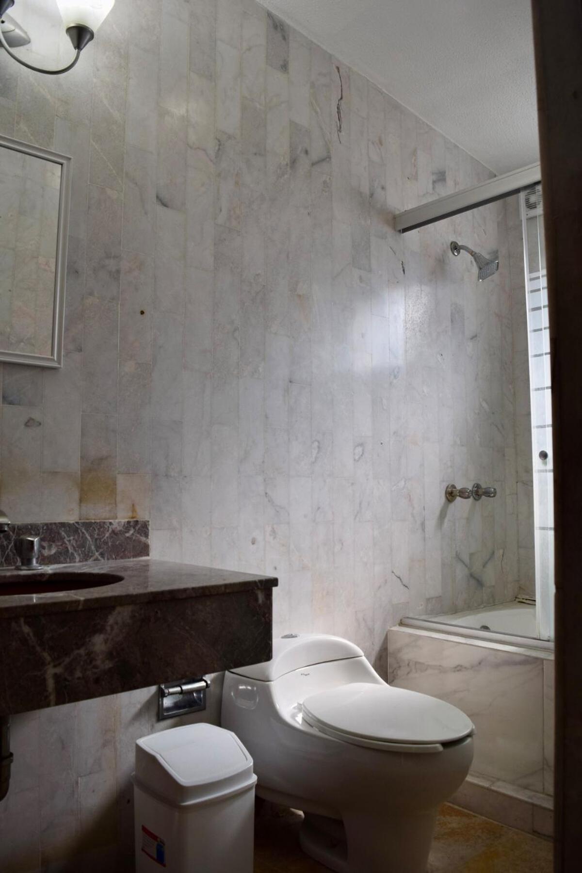 Spacious & Comfortable Exclusive Neighborhood * Monterrey