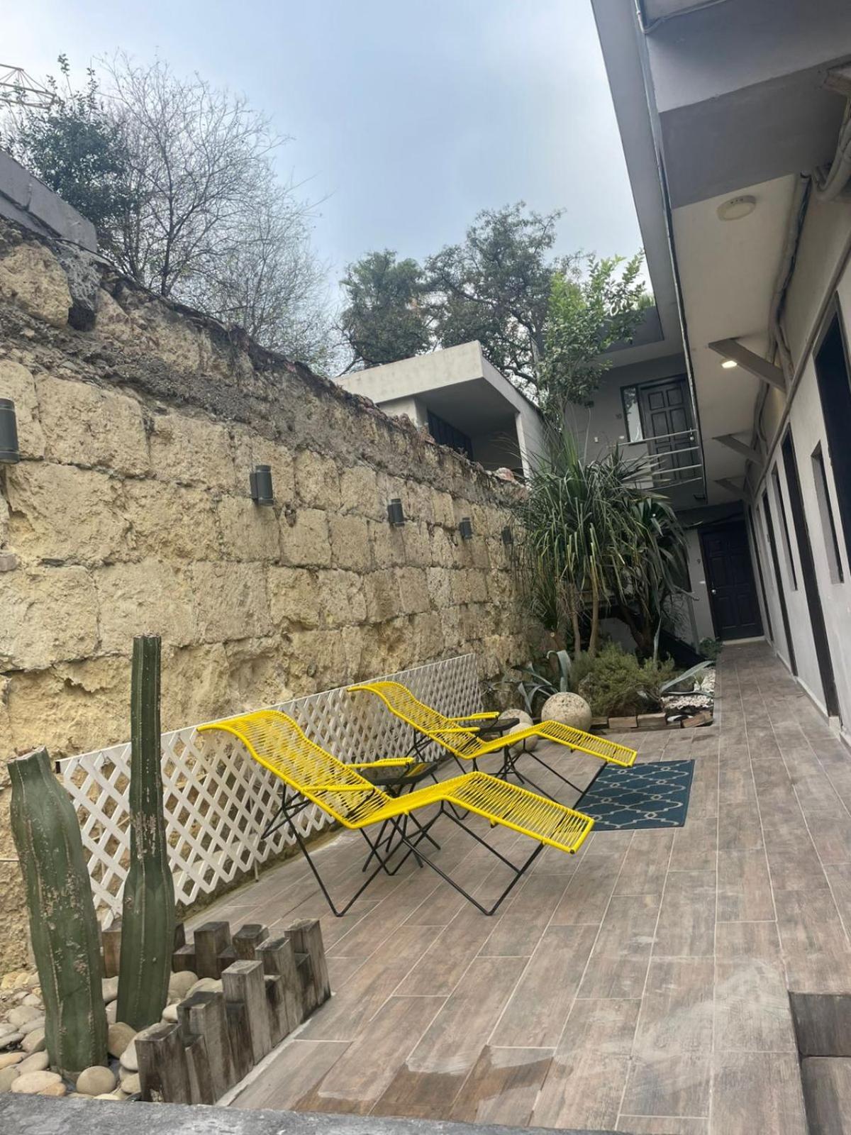 Adhoc Boutique Barrio Antiguo Homestay *