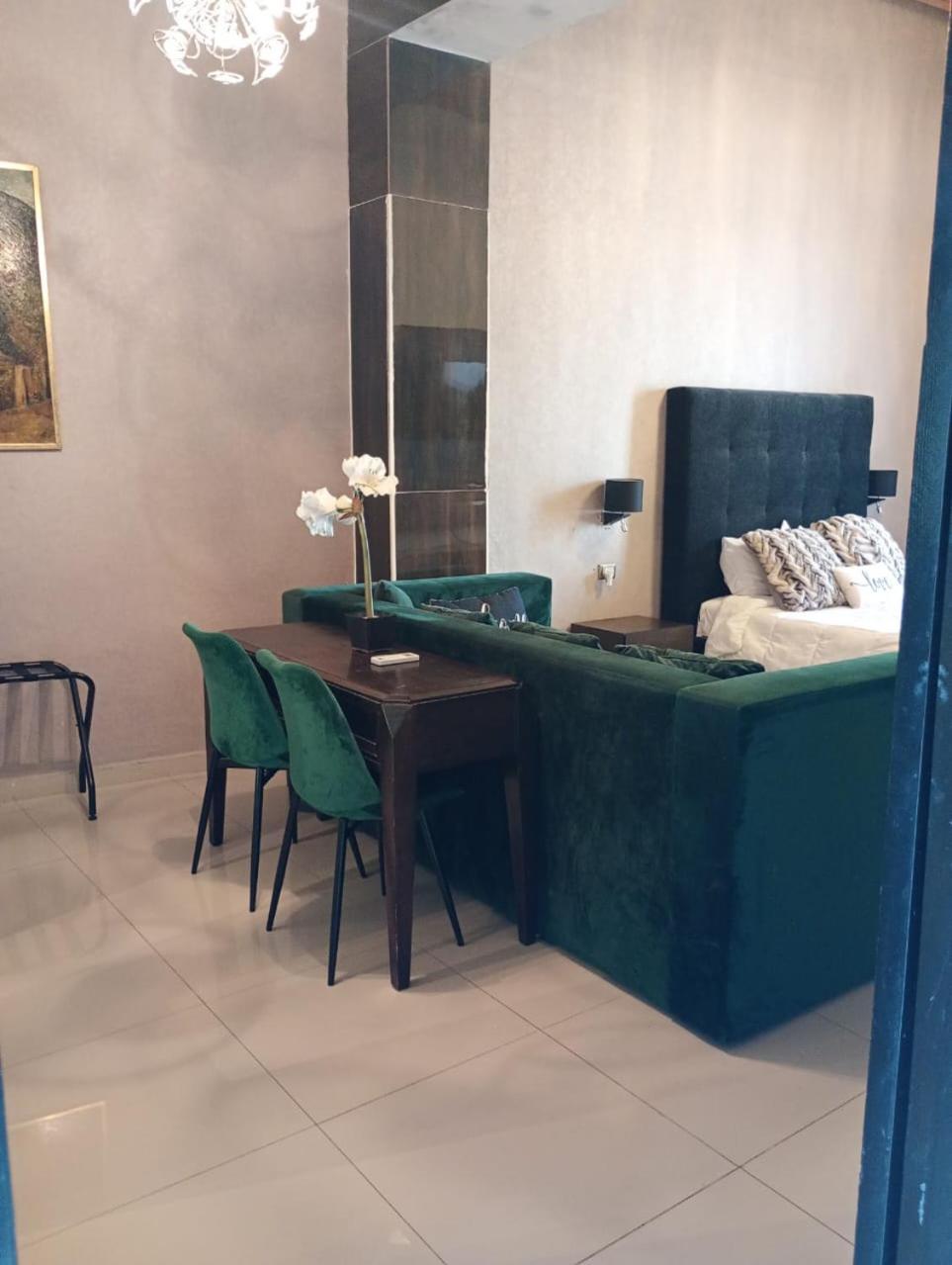 Homestay Adhoc Boutique Barrio Antiguo