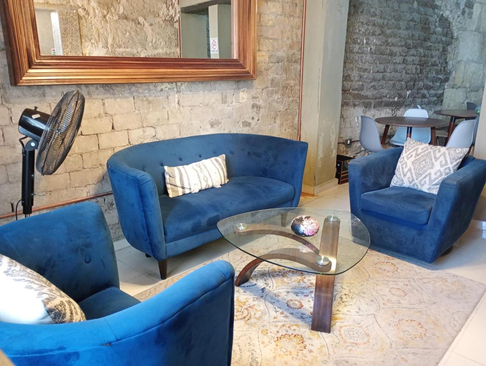 Homestay Adhoc Boutique Barrio Antiguo