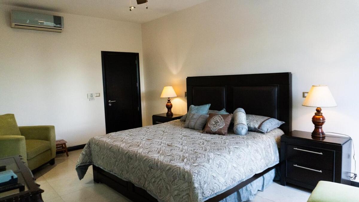 Casa Unica Recientemente Renovada Monterrey