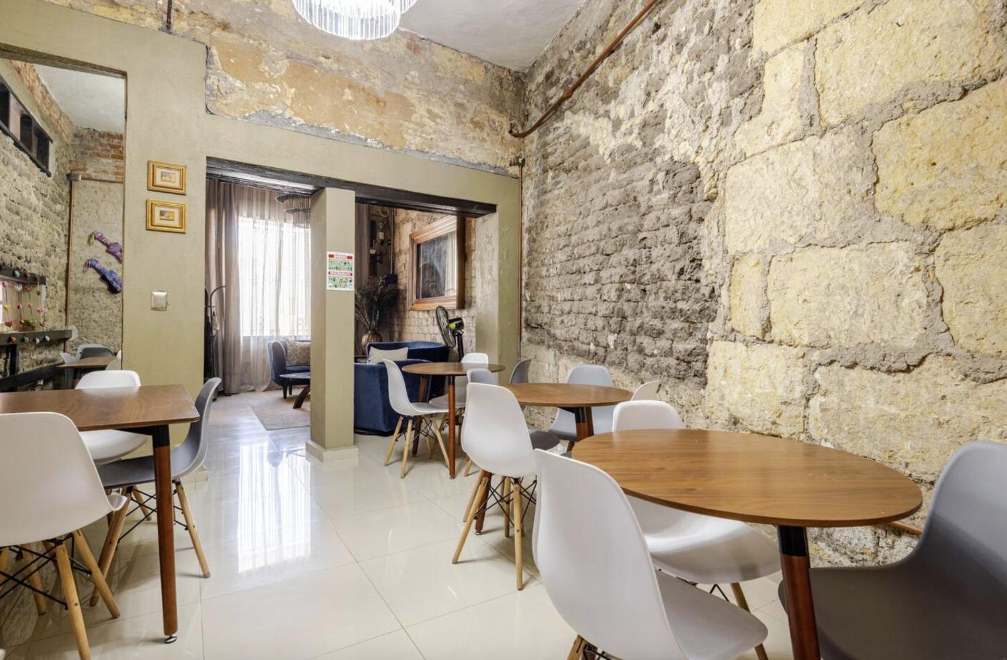 Adhoc Boutique Barrio Antiguo Homestay *
