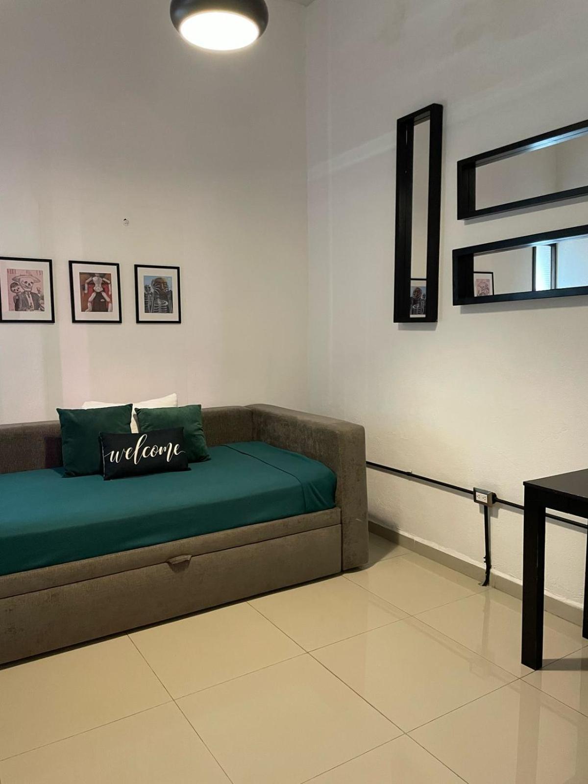 Adhoc Boutique Barrio Antiguo Homestay