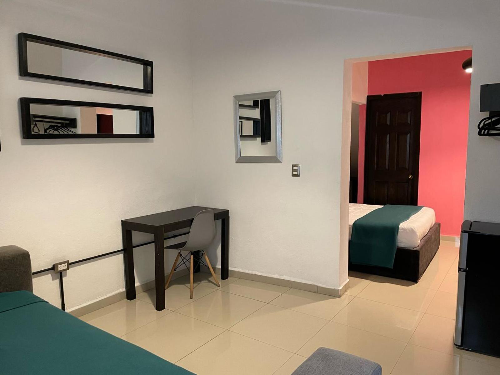 Adhoc Boutique Barrio Antiguo