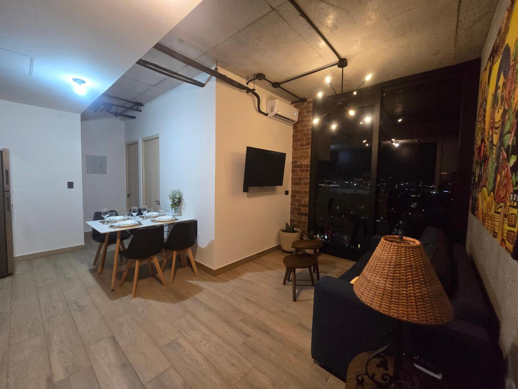 1609 Barrio W Apartahotel
